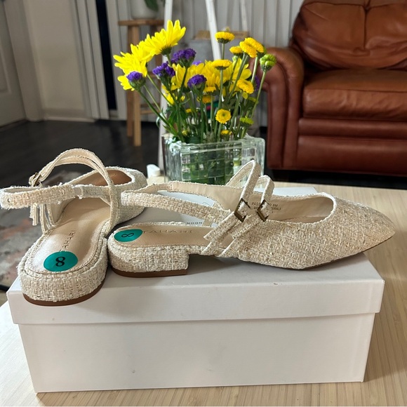 NEX - Tahari Cream & Gold Tweed Mary Jane Slingback Shoes - Picture 2 of 4